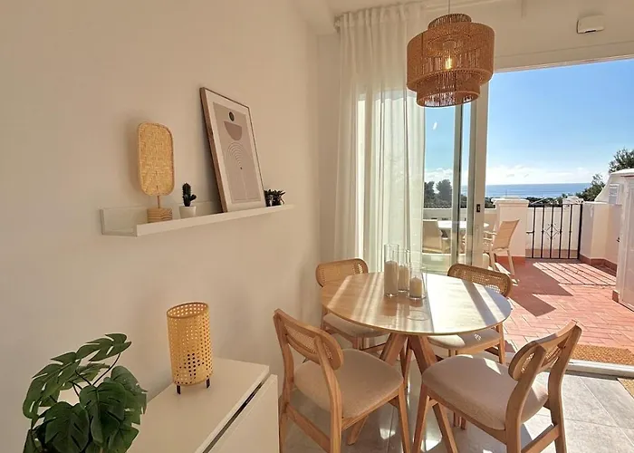 New With Sea View, Big Terrace & Pools *