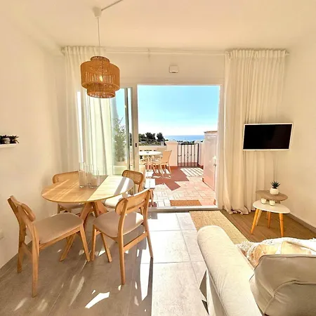 New With Sea View, Big Terrace & Pools *