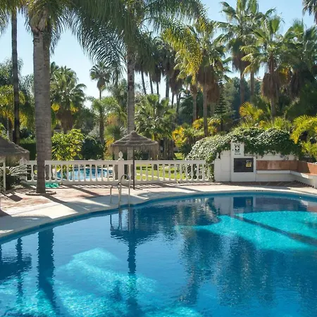 Daire New With Sea View, Big Terrace & Pools Nerja
