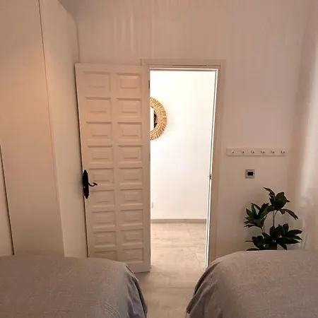 New With Sea View, Big Terrace & Pools Nerja