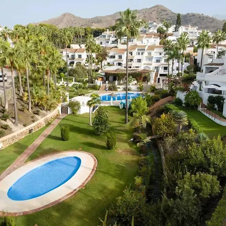 New With Sea View, Big Terrace & Pools Nerja