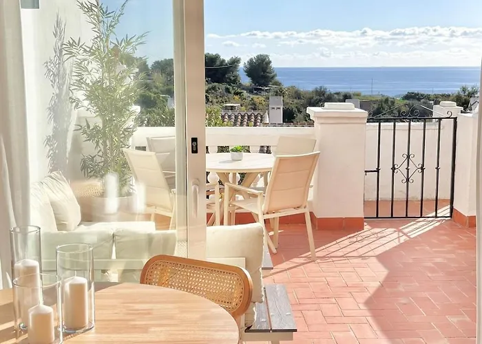 New With Sea View, Big Terrace & Pools Apartment