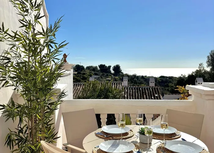 New With Sea View, Big Terrace & Pools * נרחה