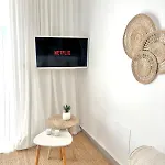 New With Sea View, Big Terrace & Pools Апартаменти
