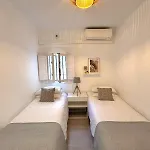 New With Sea View, Big Terrace & Pools نيرخا