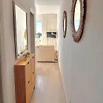 New With Sea View, Big Terrace & Pools شقة
