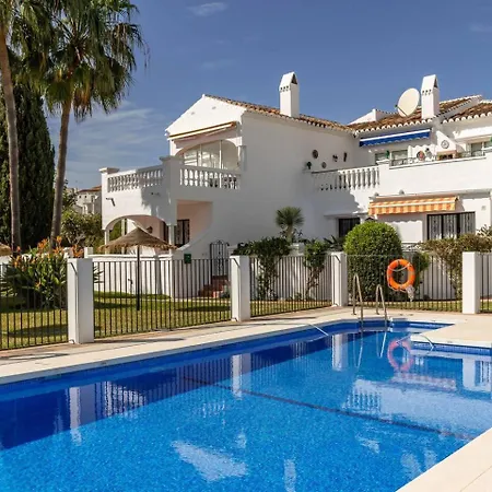 New With Sea View, Big Terrace & Pools * نيرخا